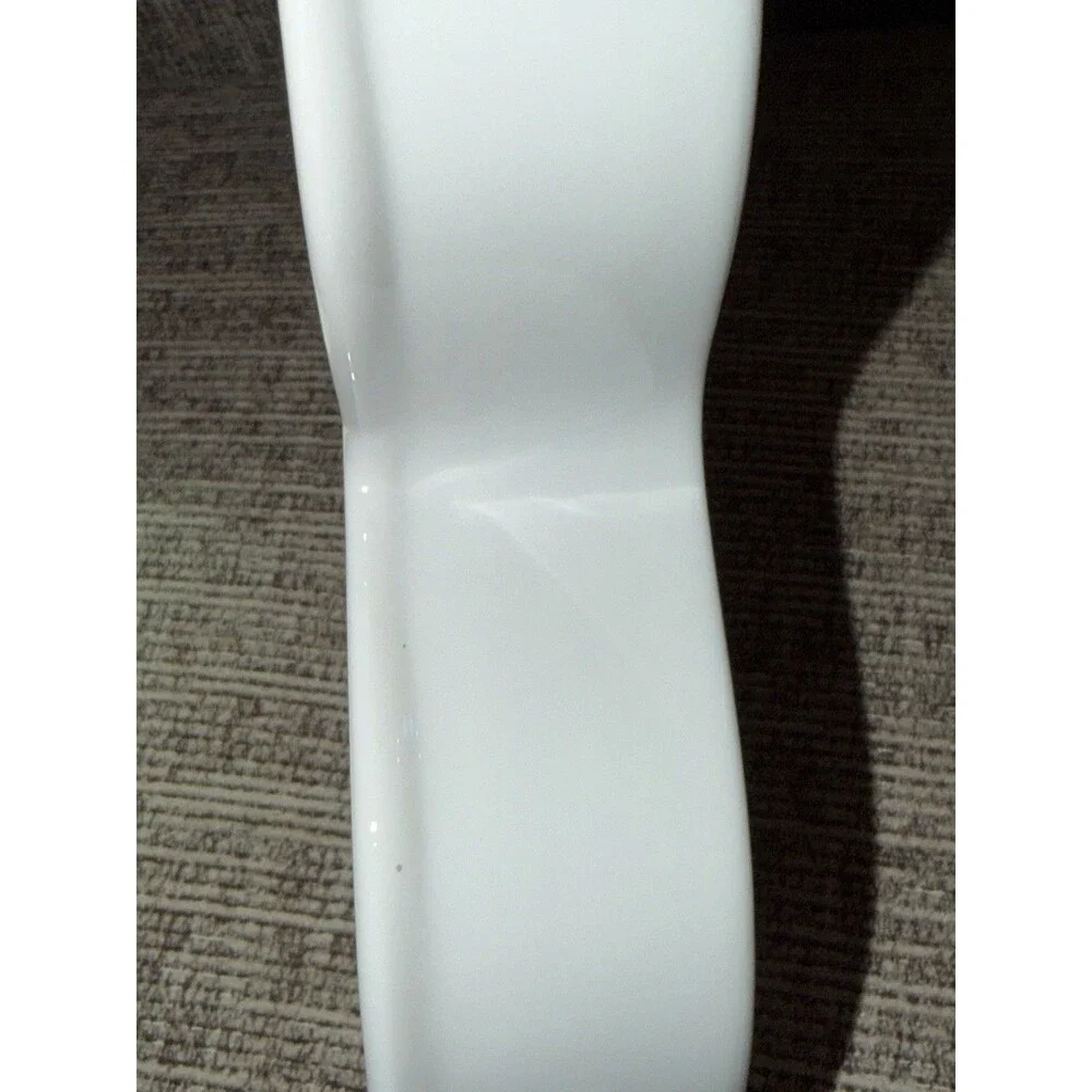Crate & Barrel 10” X 8” White Heart Shaped Dish Baking Freeze